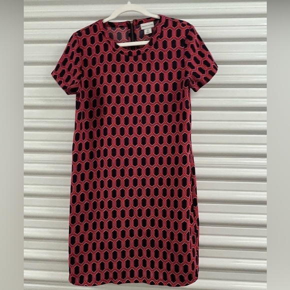 Adrienne Vittadini Dresses & Skirts - Adrienne Vittadini Black and Red Sheath Mini Dress Size 6